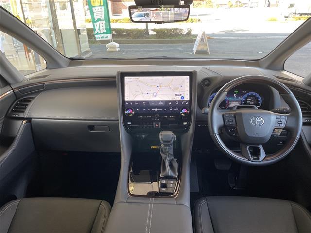 アルファード Ｚ　１オーナー　１４型ディスプレイナビ　黒革シート　全方位モニター　プリクラッシュ　Ｒクルコン　ビルトインＥＴＣ　エアコンシート　ステアリングヒーター　デジタルインナーミラー　両側パワースライドドア（2枚目）