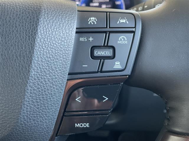 アルファード Ｚ　１オーナー　１４型ディスプレイナビ　黒革シート　全方位モニター　プリクラッシュ　Ｒクルコン　ビルトインＥＴＣ　エアコンシート　ステアリングヒーター　デジタルインナーミラー　両側パワースライドドア（8枚目）