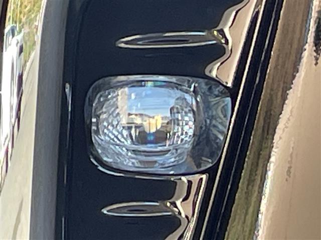 アルファード Ｚ　１オーナー　１４型ディスプレイナビ　黒革シート　全方位モニター　プリクラッシュ　Ｒクルコン　ビルトインＥＴＣ　エアコンシート　ステアリングヒーター　デジタルインナーミラー　両側パワースライドドア（23枚目）