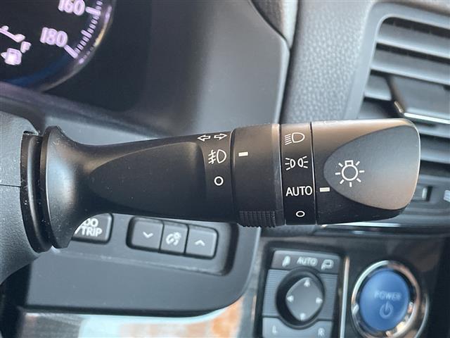 クラウンハイブリッド アスリートＳ　サンルーフ　メーカーナビ　バックカメラ　前後ドライブレコーダー　ＥＴＣ　シートヒーター　パワーシート　スマートキー　クルーズコントロール　クリアランスソナー　純正アルミホイール有（サマータイヤ）（15枚目）