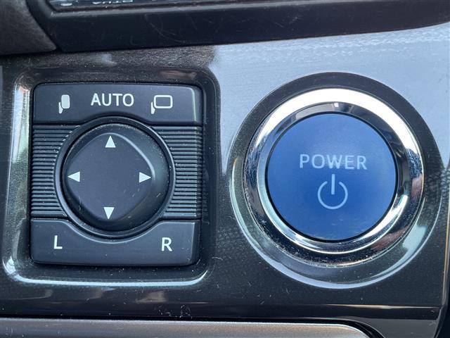 クラウンハイブリッド アスリートＳ　サンルーフ　メーカーナビ　バックカメラ　前後ドライブレコーダー　ＥＴＣ　シートヒーター　パワーシート　スマートキー　クルーズコントロール　クリアランスソナー　純正アルミホイール有（サマータイヤ）（17枚目）