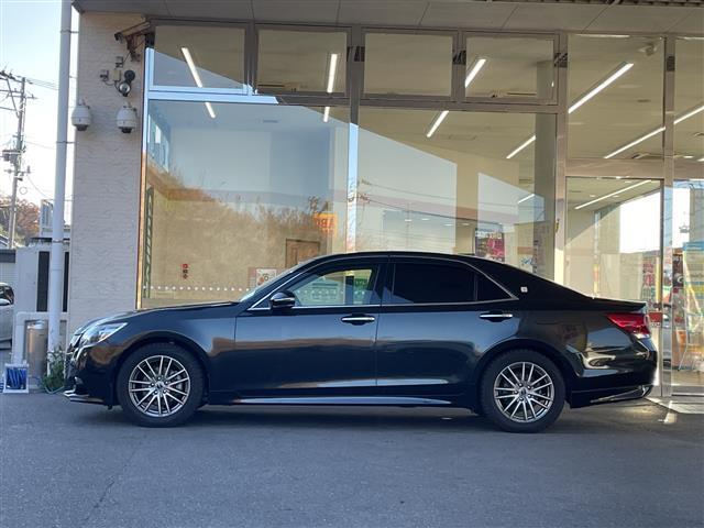 クラウンハイブリッド アスリートＳ　サンルーフ　メーカーナビ　バックカメラ　前後ドライブレコーダー　ＥＴＣ　シートヒーター　パワーシート　スマートキー　クルーズコントロール　クリアランスソナー　純正アルミホイール有（サマータイヤ）（23枚目）