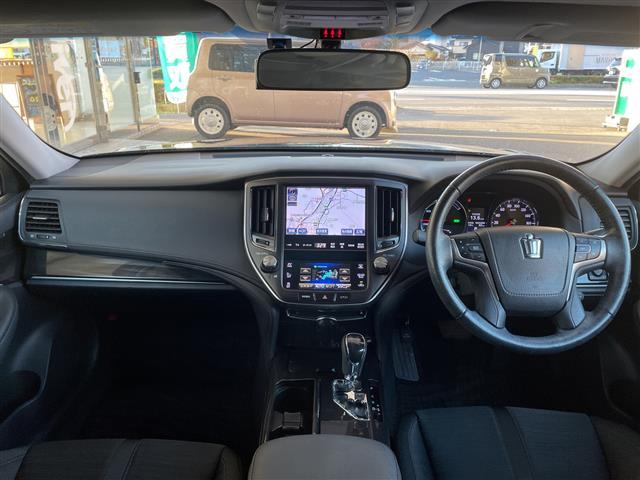 クラウンハイブリッド アスリートＳ　サンルーフ　メーカーナビ　バックカメラ　前後ドライブレコーダー　ＥＴＣ　シートヒーター　パワーシート　スマートキー　クルーズコントロール　クリアランスソナー　純正アルミホイール有（サマータイヤ）（42枚目）