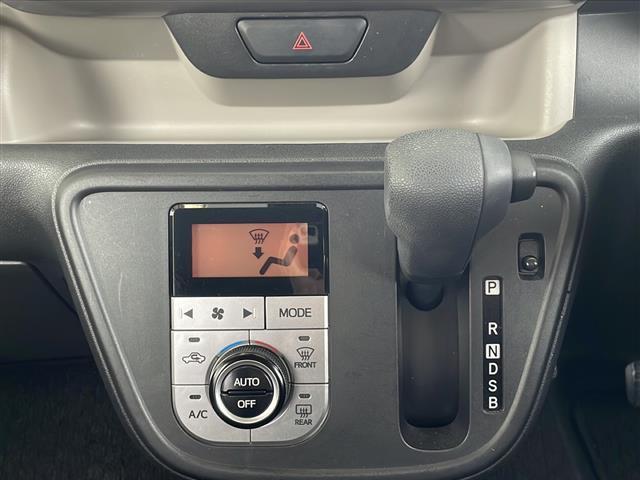 パッソ モーダ　Ｓ　純正ナビ　バックカメラ　ビルトインＥＴＣ　衝突軽減ブレーキ　地デジＴＶ　スマートキー　ＬＥＤヘッドライト　純正フロアマット　アイドリングストップ　ステアリングスイッチ（7枚目）