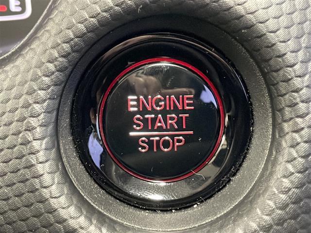 フィット ベーシック 1オーナー 純正SDナビ バックカメラ ホンダセンシング Rクルコン 前方ドライブレコーダー スマートキー コーナーセンサー 純正フロアマット アイドリングストップ(11枚目)