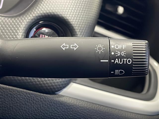 フィット ベーシック 1オーナー 純正SDナビ バックカメラ ホンダセンシング Rクルコン 前方ドライブレコーダー スマートキー コーナーセンサー 純正フロアマット アイドリングストップ(18枚目)