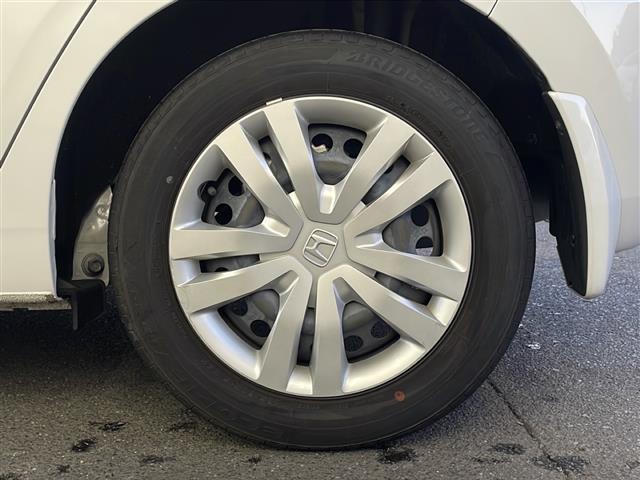 フィット ベーシック 1オーナー 純正SDナビ バックカメラ ホンダセンシング Rクルコン 前方ドライブレコーダー スマートキー コーナーセンサー 純正フロアマット アイドリングストップ(30枚目)