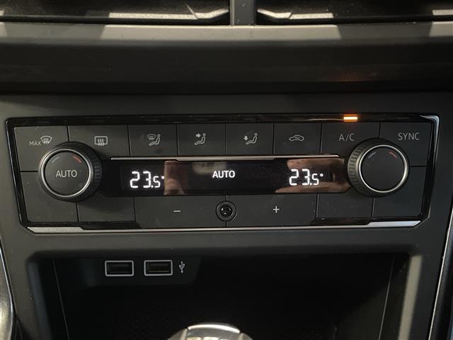 ポロ TSIハイライン メーカーナビ 社外AW ブラインドスポットモニター ステアリングスイッチ クルコンレーダー プッシュスタート ETC2.0 社外ドラレコ パーキングアシスト フォグランプ(12枚目)