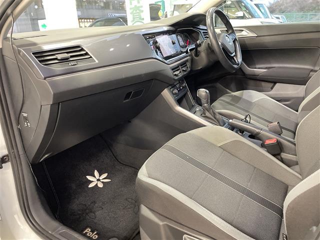 ポロ TSIハイライン メーカーナビ 社外AW ブラインドスポットモニター ステアリングスイッチ クルコンレーダー プッシュスタート ETC2.0 社外ドラレコ パーキングアシスト フォグランプ(20枚目)