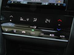 【オートエアコン機能付き】お好きな温度に設定すれば、自動的に温度を調節、車内の快適空間をサポート致します！！ 6