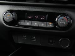 【オートエアコン機能付き】お好きな温度に設定すれば、自動的に温度を調節、車内の快適空間をサポート致します！！ 3