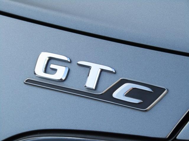 ＧＴ Ｃ　ＡＭＧエクステリアカーボンＰＫＧ・ブラウンダイナミックシート・ブルメスターＳ・パノラミックスライディングルーフ・レーダーセーフティＰＫＧ・可変バルブマフラー・Ｆ１９／Ｒ２０インチＡＷ（26枚目）