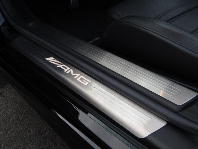 ＳＬ ＳＬ６３　２０１４モデル　ＡＭＧパフォーマンスＰＫＧ　ＡＭＧ１９／２０アルミ　ＡＭＧレッドキャリパー　パフォーマンブラインドスポット　ハーマンカードン　バックカメラ　ＥＴＣ　黒革　シートヒーター　ＨＩＤ（66枚目）