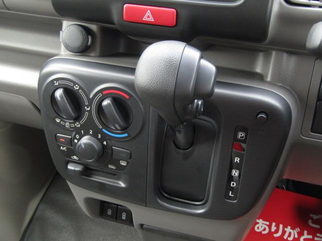 エブリイ ＰＡリミテッド　ＣＶＴ　衝突被害軽減システム　クリアランスソナー　レーンアシスト　両側スライドドア　キーレスエントリー　アイドリングストップ　盗難防止システム　ＡＢＳ　ＥＳＣ　エアコン　パワーステアリング（5枚目）