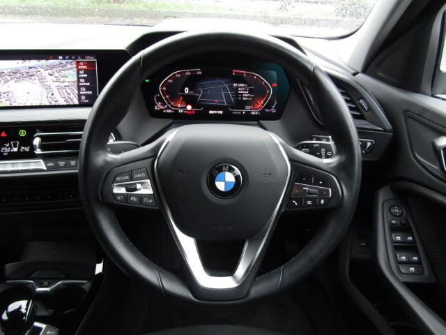 １シリーズ １１８ｄ　プレイ　衝突軽減Ｂ　メーカーナビ　ワンオーナー　　バックカメラ　レーンキープアシスト　ブラインドスポットモニター　パワーテールゲート　前後純正ドラレコ　シートメモリー　エンジンプッシュスタート　スマートキー（3枚目）