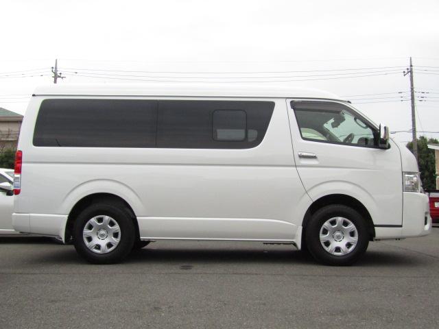 ハイエースワゴン GL 4WD ドライブレコーダー ETC 全周囲カメラ ナビ レーンアシスト 衝突被害軽減システム 電動スライドドア オートマチックハイビーム オートライト スマートキー 電動格納ミラー ターボ(16枚目)