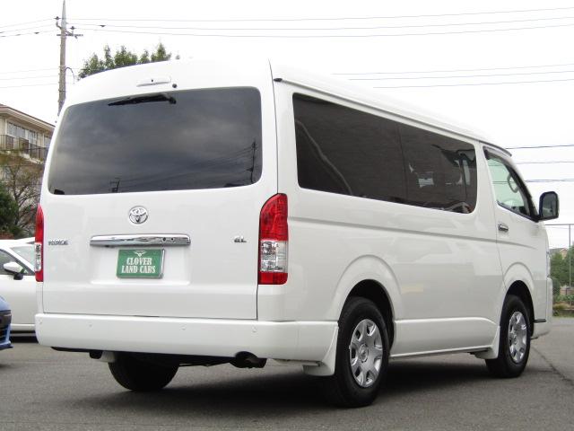 ハイエースワゴン GL 4WD ドライブレコーダー ETC 全周囲カメラ ナビ レーンアシスト 衝突被害軽減システム 電動スライドドア オートマチックハイビーム オートライト スマートキー 電動格納ミラー ターボ(17枚目)