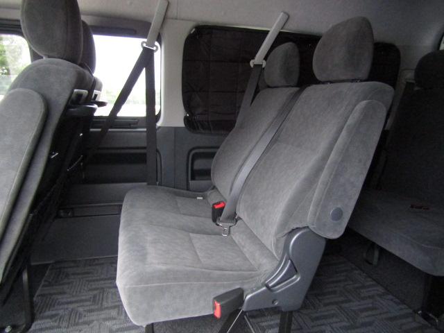 ハイエースワゴン GL 4WD ドライブレコーダー ETC 全周囲カメラ ナビ レーンアシスト 衝突被害軽減システム 電動スライドドア オートマチックハイビーム オートライト スマートキー 電動格納ミラー ターボ(64枚目)