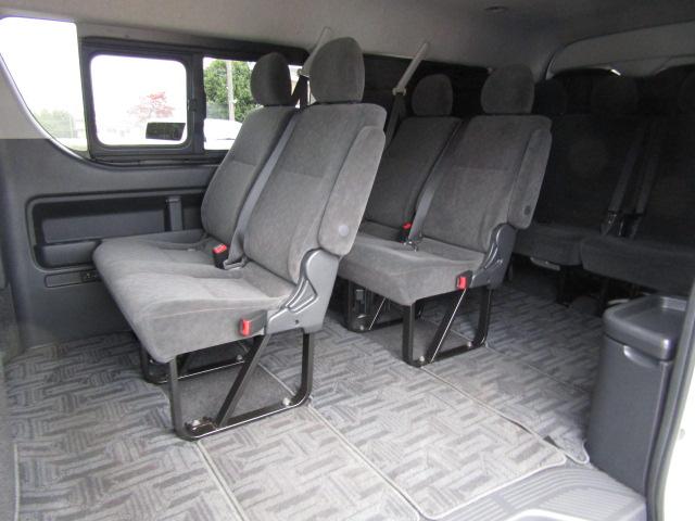 ハイエースワゴン GL 4WD ドライブレコーダー ETC 全周囲カメラ ナビ レーンアシスト 衝突被害軽減システム 電動スライドドア オートマチックハイビーム オートライト スマートキー 電動格納ミラー ターボ(66枚目)