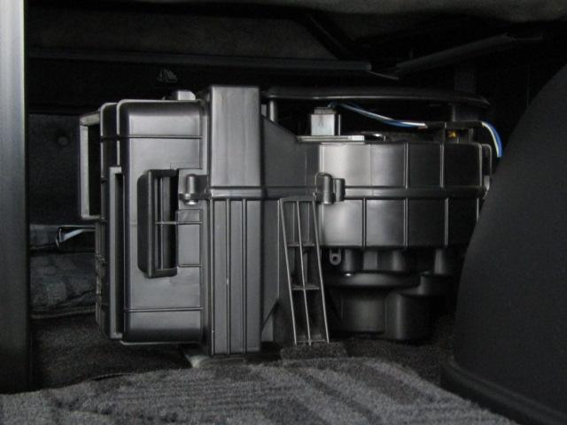 ハイエースワゴン GL 4WD ドライブレコーダー ETC 全周囲カメラ ナビ レーンアシスト 衝突被害軽減システム 電動スライドドア オートマチックハイビーム オートライト スマートキー 電動格納ミラー ターボ(75枚目)