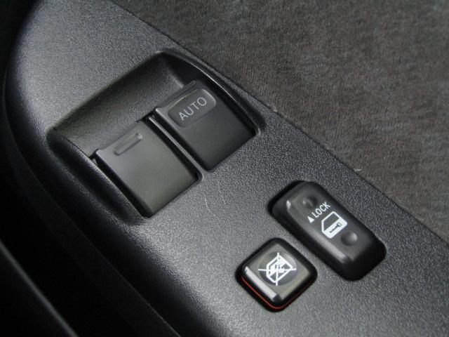 ハイエースワゴン GL 4WD ドライブレコーダー ETC 全周囲カメラ ナビ レーンアシスト 衝突被害軽減システム 電動スライドドア オートマチックハイビーム オートライト スマートキー 電動格納ミラー ターボ(80枚目)