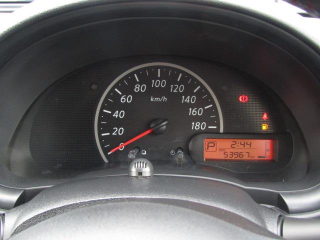 マーチ ニスモ ETC バックカメラ ナビ アルミホイール オートライト スマートキー アイドリングストップ 電動格納ミラー CVT 盗難防止システム 衝突安全ボディ ABS ESC ミュージックプレイヤー接続可(5枚目)