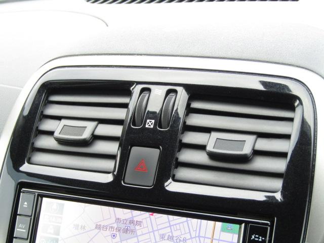 マーチ ニスモ ETC バックカメラ ナビ アルミホイール オートライト スマートキー アイドリングストップ 電動格納ミラー CVT 盗難防止システム 衝突安全ボディ ABS ESC ミュージックプレイヤー接続可(6枚目)