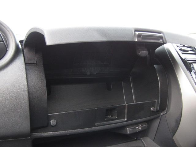 マーチ ニスモ ETC バックカメラ ナビ アルミホイール オートライト スマートキー アイドリングストップ 電動格納ミラー CVT 盗難防止システム 衝突安全ボディ ABS ESC ミュージックプレイヤー接続可(51枚目)