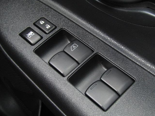 マーチ ニスモ ETC バックカメラ ナビ アルミホイール オートライト スマートキー アイドリングストップ 電動格納ミラー CVT 盗難防止システム 衝突安全ボディ ABS ESC ミュージックプレイヤー接続可(67枚目)