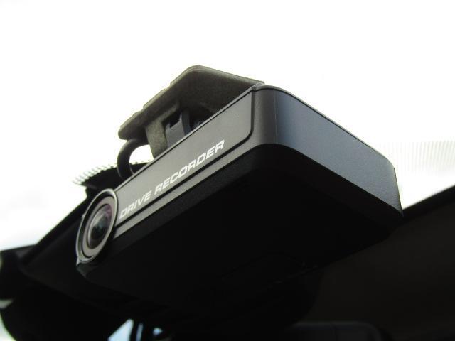 ノート Ｘ　ＤＩＧ－Ｓ　ドライブレコーダー　ＥＴＣ　全周囲カメラ　クリアランスソナー　レーンアシスト　衝突被害軽減システム　オートライト　スマートキー　アイドリングストップ　電動格納ミラー　ＣＶＴ　盗難防止システム（7枚目）