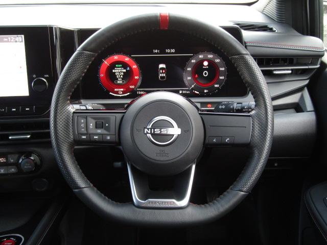 オーラ ニスモ ETC 全周囲カメラ ナビ クリアランスソナー 衝突被害軽減システム アルミホイール オートマチックハイビーム オートライト LEDヘッドランプ パワーシート スマートキー 電動格納ミラー(4枚目)