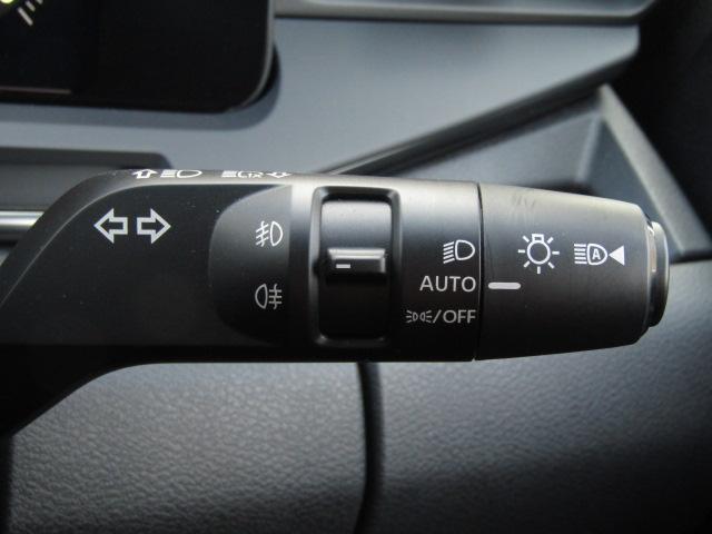 オーラ ニスモ ETC 全周囲カメラ ナビ クリアランスソナー 衝突被害軽減システム アルミホイール オートマチックハイビーム オートライト LEDヘッドランプ パワーシート スマートキー 電動格納ミラー(41枚目)