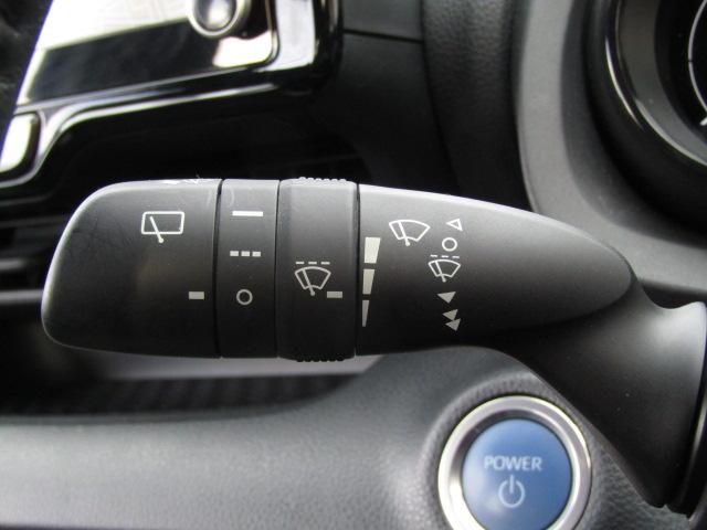 ヤリス ハイブリッドZ ナビ クリアランスソナー オートクルーズコントロール レーンアシスト 衝突被害軽減システム オートマチックハイビーム オートライト LEDヘッドランプ スマートキー 電動格納ミラー シートヒーター(49枚目)