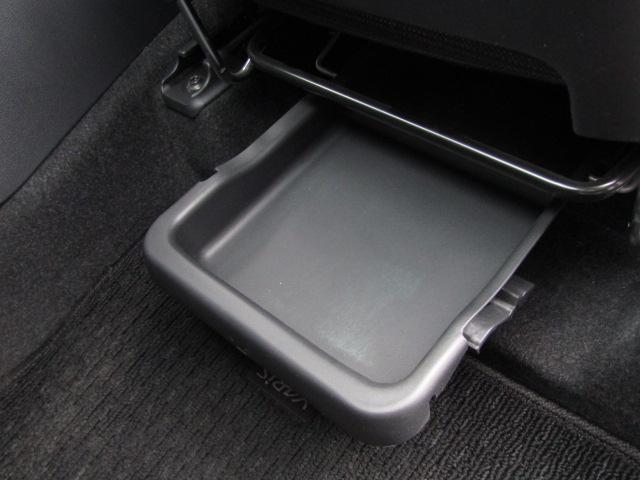 ヤリス ハイブリッドZ ナビ クリアランスソナー オートクルーズコントロール レーンアシスト 衝突被害軽減システム オートマチックハイビーム オートライト LEDヘッドランプ スマートキー 電動格納ミラー シートヒーター(55枚目)