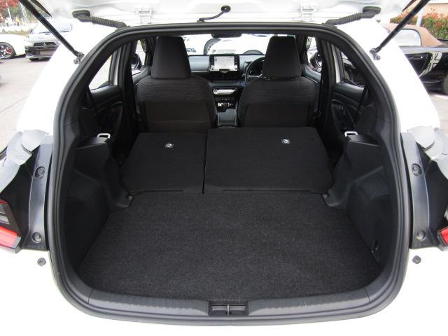 ヤリス ハイブリッドZ ナビ クリアランスソナー オートクルーズコントロール レーンアシスト 衝突被害軽減システム オートマチックハイビーム オートライト LEDヘッドランプ スマートキー 電動格納ミラー シートヒーター(67枚目)