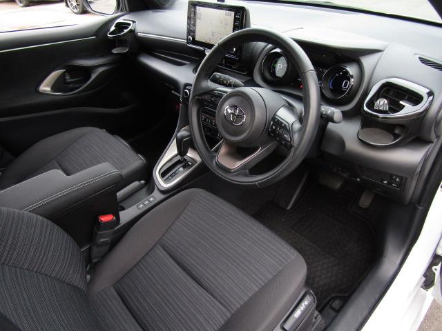 ヤリス ハイブリッドZ ナビ クリアランスソナー オートクルーズコントロール レーンアシスト 衝突被害軽減システム オートマチックハイビーム オートライト LEDヘッドランプ スマートキー 電動格納ミラー シートヒーター(71枚目)