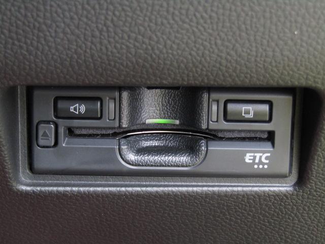 スイフトスポーツ ベースグレード ETC バックカメラ クリアランスソナー オートクルーズコントロール 衝突被害軽減システム アルミホイール オートライト LEDヘッドランプ スマートキー 電動格納ミラー シートヒーター MT(11枚目)