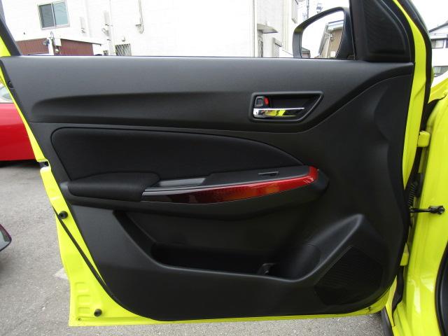 スイフトスポーツ ベースグレード ETC バックカメラ クリアランスソナー オートクルーズコントロール 衝突被害軽減システム アルミホイール オートライト LEDヘッドランプ スマートキー 電動格納ミラー シートヒーター MT(42枚目)