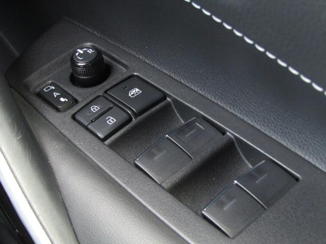 カローラスポーツ ハイブリッドG Z ドライブレコーダー バックカメラ ナビ クリアランスソナー オートクルーズコントロール 衝突被害軽減システム アルミホイール オートマチックハイビーム オートライト LEDヘッドランプ スマートキー(12枚目)