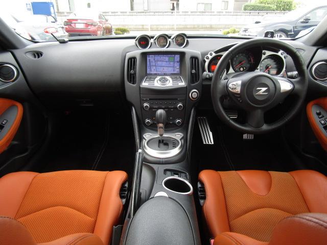 フェアレディZ バージョンST パドルシフト NISMOマフラー クスコ車高調 RAYS19AW 半革シートヒーター 1オーナー コーナーセンサー ナビ・フルセグ バックカメラ DVD 音楽サーバー ブルートゥース ETC ドラレコ(11枚目)