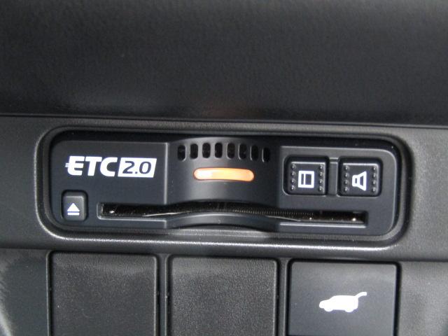 ＺＲ－Ｖ ｅ：ＨＥＶ　Ｚ特別仕様車ブラックスタイル　ドライブレコーダー　全周囲カメラ　クリアランスソナー　オートクルーズコントロール　レーンアシスト　パワーシート　衝突被害軽減システム　ナビ　ＴＶ　オートライト　ＬＥＤヘッドランプ　電動リアゲート（7枚目）