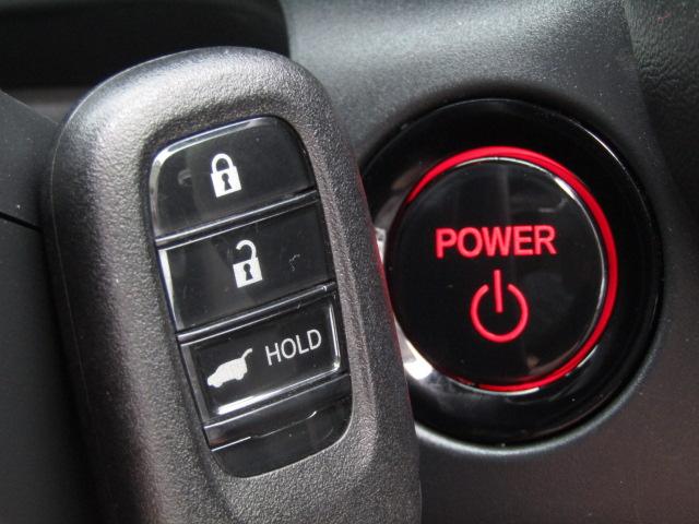 ＺＲ－Ｖ ｅ：ＨＥＶ　Ｚ特別仕様車ブラックスタイル　ドライブレコーダー　全周囲カメラ　クリアランスソナー　オートクルーズコントロール　レーンアシスト　パワーシート　衝突被害軽減システム　ナビ　ＴＶ　オートライト　ＬＥＤヘッドランプ　電動リアゲート（22枚目）