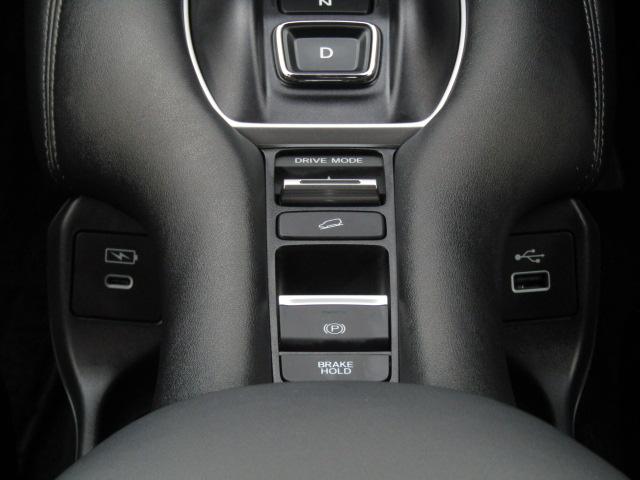 ＺＲ－Ｖ ｅ：ＨＥＶ　Ｚ特別仕様車ブラックスタイル　ドライブレコーダー　全周囲カメラ　クリアランスソナー　オートクルーズコントロール　レーンアシスト　パワーシート　衝突被害軽減システム　ナビ　ＴＶ　オートライト　ＬＥＤヘッドランプ　電動リアゲート（43枚目）