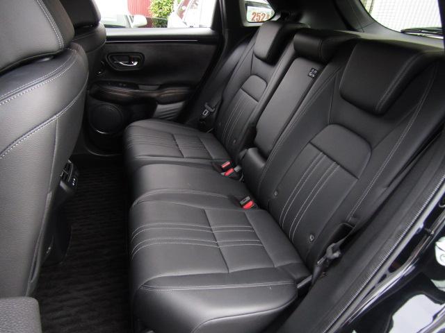 ＺＲ－Ｖ ｅ：ＨＥＶ　Ｚ特別仕様車ブラックスタイル　ドライブレコーダー　全周囲カメラ　クリアランスソナー　オートクルーズコントロール　レーンアシスト　パワーシート　衝突被害軽減システム　ナビ　ＴＶ　オートライト　ＬＥＤヘッドランプ　電動リアゲート（49枚目）