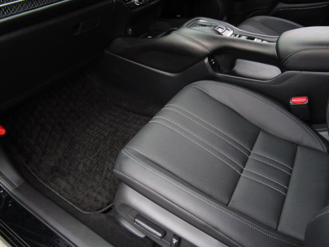 ＺＲ－Ｖ ｅ：ＨＥＶ　Ｚ特別仕様車ブラックスタイル　ドライブレコーダー　全周囲カメラ　クリアランスソナー　オートクルーズコントロール　レーンアシスト　パワーシート　衝突被害軽減システム　ナビ　ＴＶ　オートライト　ＬＥＤヘッドランプ　電動リアゲート（51枚目）