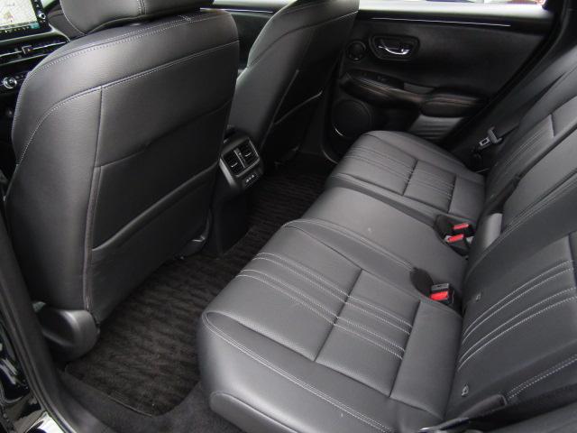 ＺＲ－Ｖ ｅ：ＨＥＶ　Ｚ特別仕様車ブラックスタイル　ドライブレコーダー　全周囲カメラ　クリアランスソナー　オートクルーズコントロール　レーンアシスト　パワーシート　衝突被害軽減システム　ナビ　ＴＶ　オートライト　ＬＥＤヘッドランプ　電動リアゲート（52枚目）