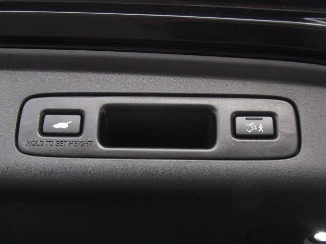 ＺＲ－Ｖ ｅ：ＨＥＶ　Ｚ特別仕様車ブラックスタイル　ドライブレコーダー　全周囲カメラ　クリアランスソナー　オートクルーズコントロール　レーンアシスト　パワーシート　衝突被害軽減システム　ナビ　ＴＶ　オートライト　ＬＥＤヘッドランプ　電動リアゲート（58枚目）