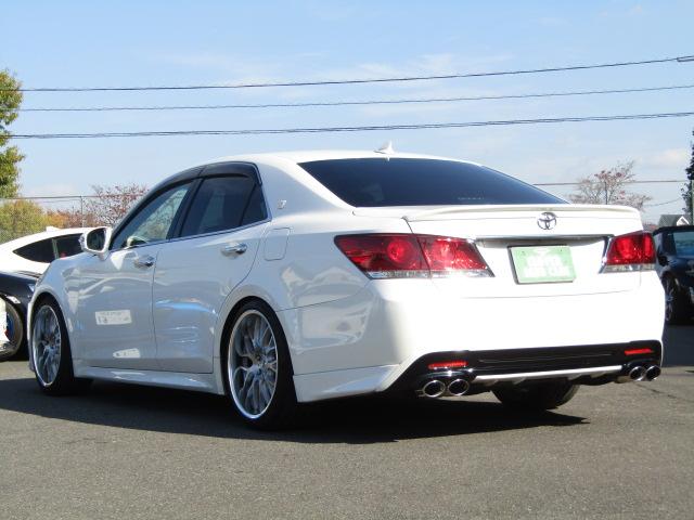 クラウン アスリートＳ　サンルーフ　ＴＥＩＮ車高調　黒革　パワーシート　シートヒーター・エアコン　ＥＴＣ　クルコン　ナビ・フルセグ　バックカメラ　ＤＶＤ　音楽サーバー　ＢＴ接続　マーベリック１９ＡＷ　マフラーカッター（25枚目）