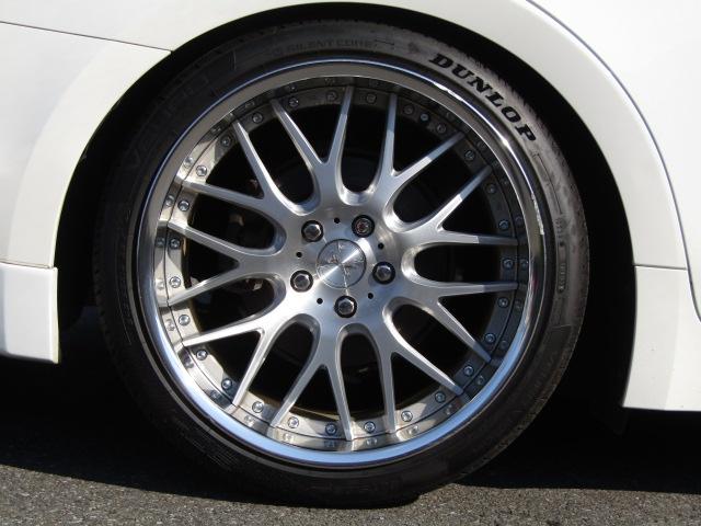 クラウン アスリートＳ　サンルーフ　ＴＥＩＮ車高調　黒革　パワーシート　シートヒーター・エアコン　ＥＴＣ　クルコン　ナビ・フルセグ　バックカメラ　ＤＶＤ　音楽サーバー　ＢＴ接続　マーベリック１９ＡＷ　マフラーカッター（37枚目）