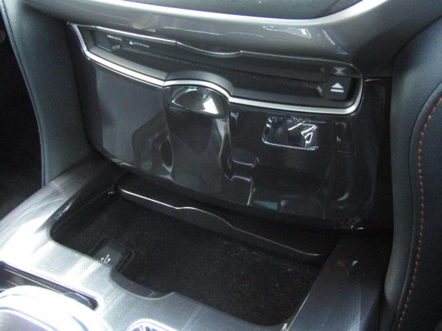 クラウン アスリートＳ　サンルーフ　ＴＥＩＮ車高調　黒革　パワーシート　シートヒーター・エアコン　ＥＴＣ　クルコン　ナビ・フルセグ　バックカメラ　ＤＶＤ　音楽サーバー　ＢＴ接続　マーベリック１９ＡＷ　マフラーカッター（46枚目）